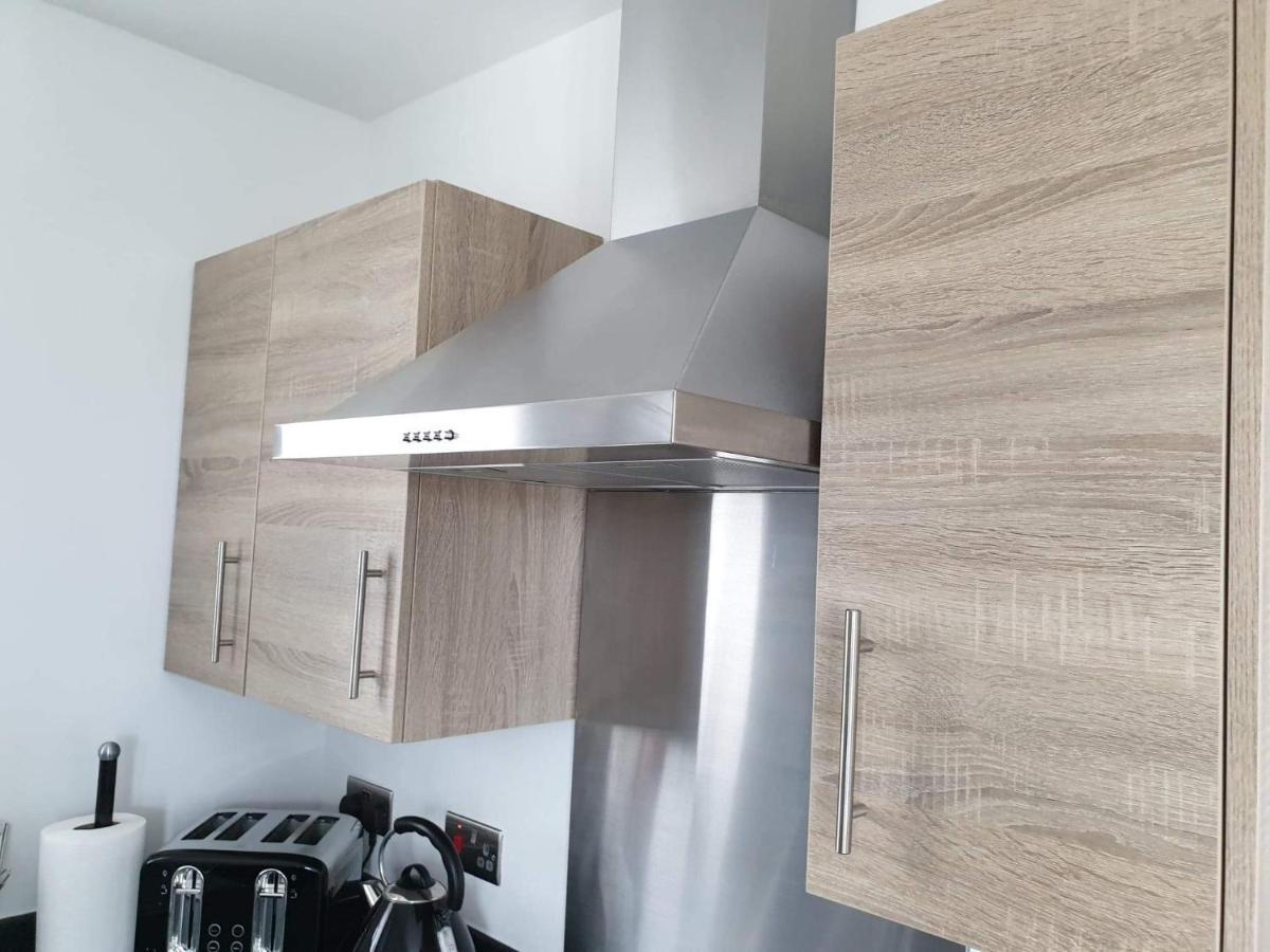 Modern Apartment With Stunning Sea View Weston-super-Mare Zewnętrze zdjęcie