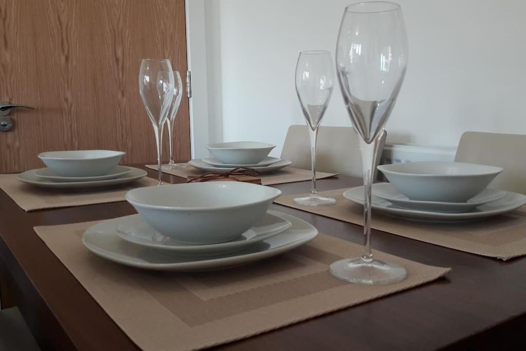 Modern Apartment With Stunning Sea View Weston-super-Mare Zewnętrze zdjęcie